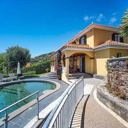 Holiday home Quinta Girassol By Ymr *